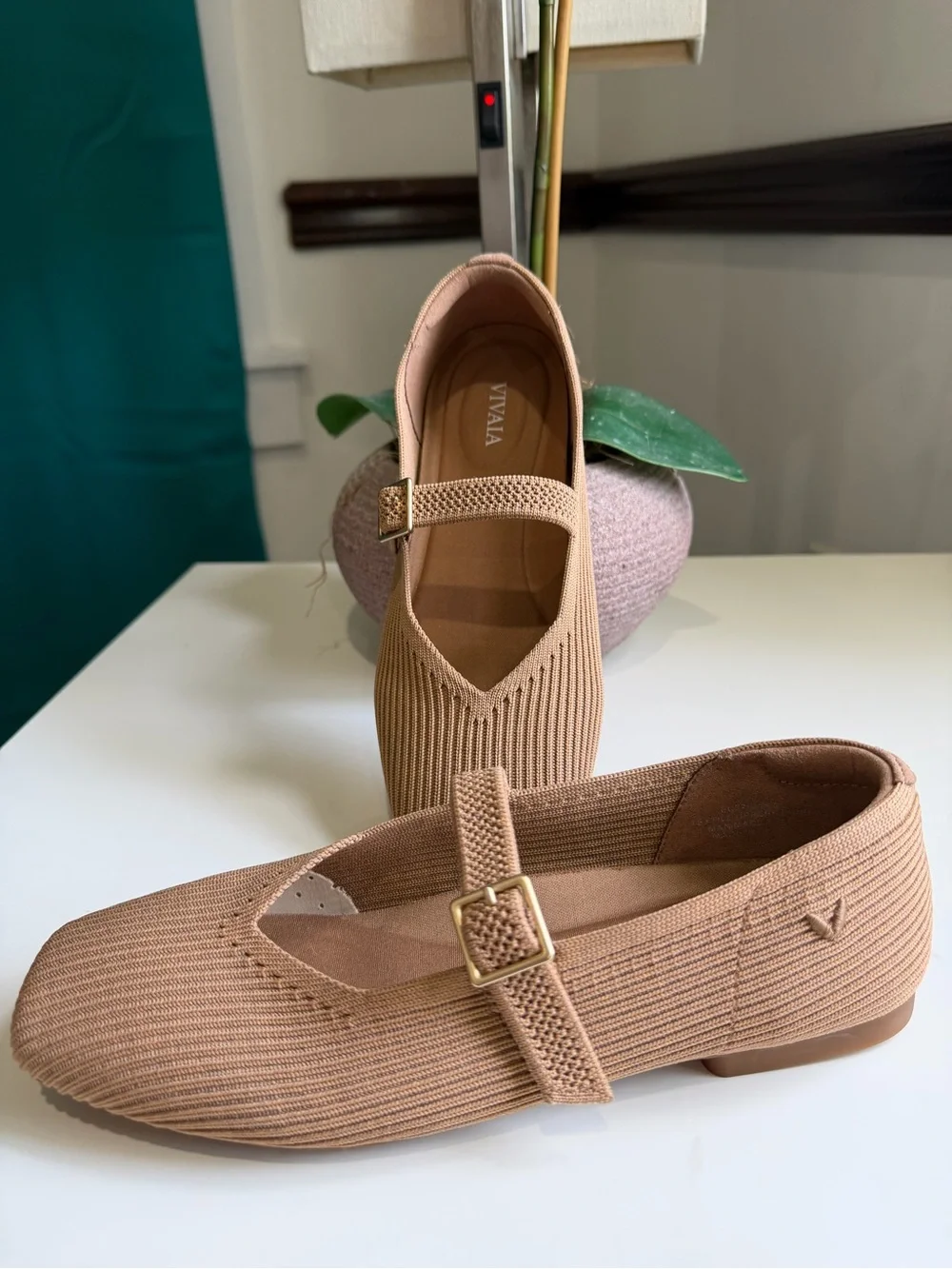VIVAIA Margot Mary Jane Square Toe Flats - Nutmeg / Beige (Size EU 37 / US 6.5)